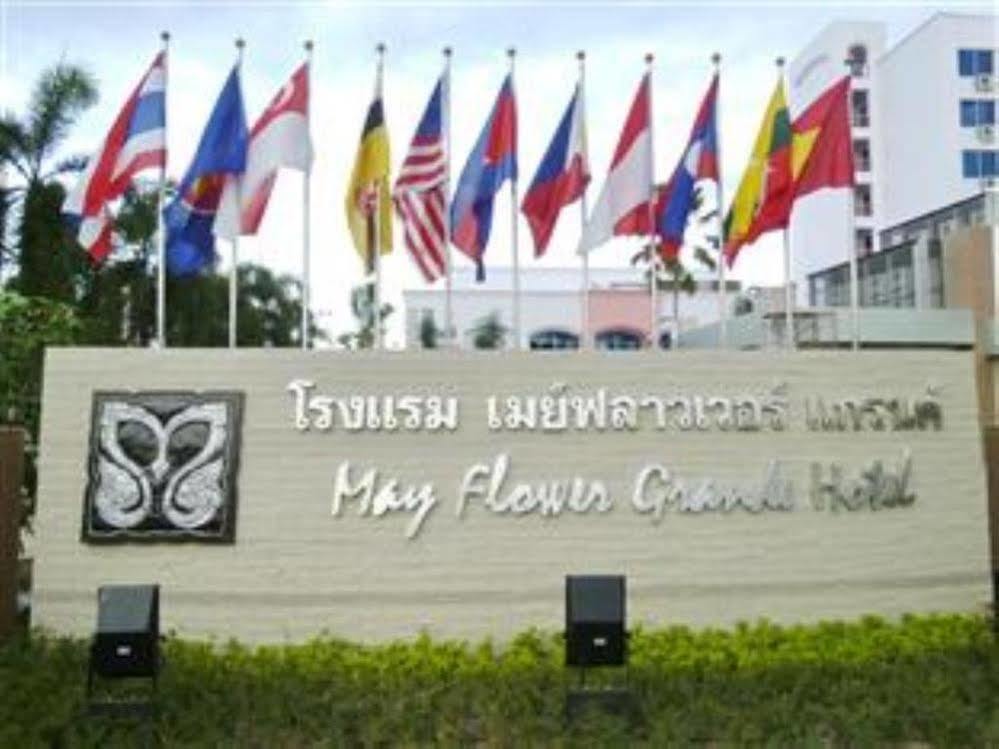 Mayflower Grande Hotel Phitsanulok Bagian luar foto